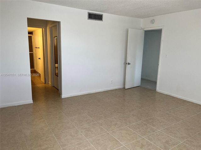 403 NW 68th Avenue 206, Plantation, FL 33317