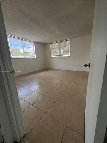 403 NW 68th Avenue 206, Plantation, FL 33317