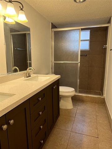 403 NW 68th Avenue 206, Plantation, FL 33317
