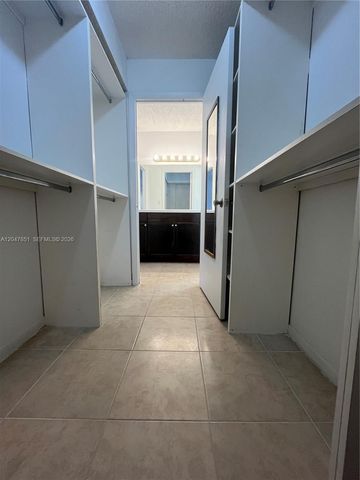 403 NW 68th Avenue 206, Plantation, FL 33317