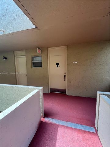 403 NW 68th Avenue 206, Plantation, FL 33317