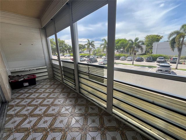 403 NW 68th Avenue 206, Plantation, FL 33317