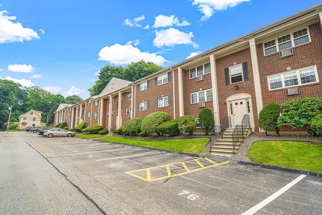 29 Arlington Rd 5, Woburn, MA 01880