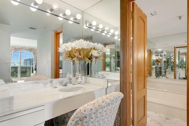 9 Island Ave 1514, Miami Beach, FL 33139