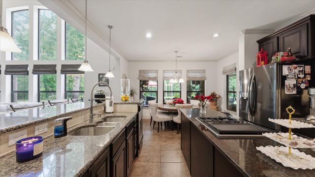 1270 Autumnwood Drive, Magnolia, TX 77354