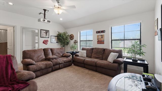 1270 Autumnwood Drive, Magnolia, TX 77354