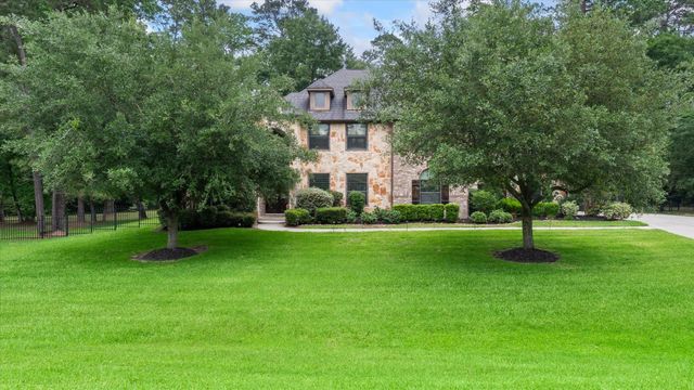 1270 Autumnwood Drive, Magnolia, TX 77354