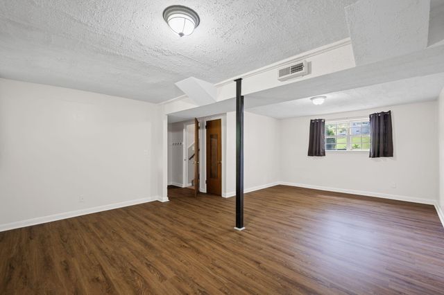 8326 Middle Road, Ooltewah, TN 37363