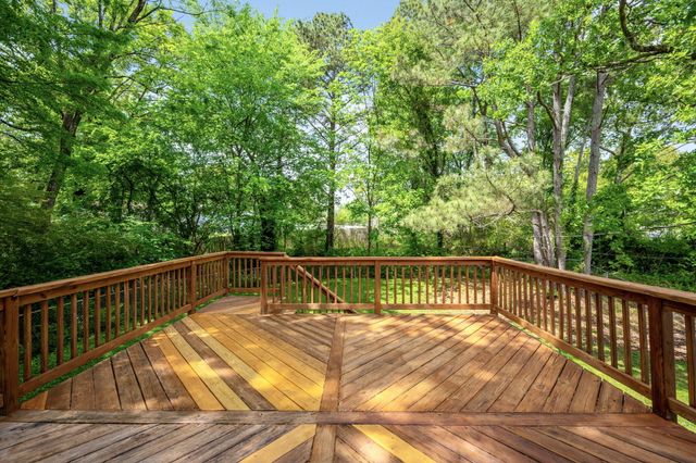 8326 Middle Road, Ooltewah, TN 37363