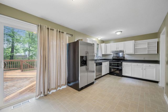 8326 Middle Road, Ooltewah, TN 37363