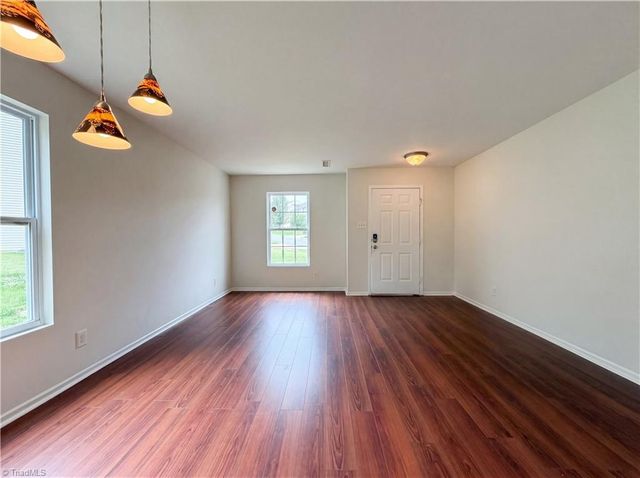 382 Kendall Drive, Winston-salem, NC 27107