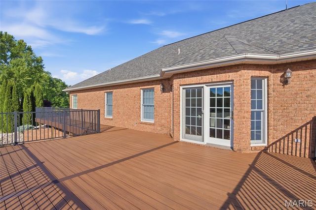 157 Blue Bell Lane, Highland, IL 62249