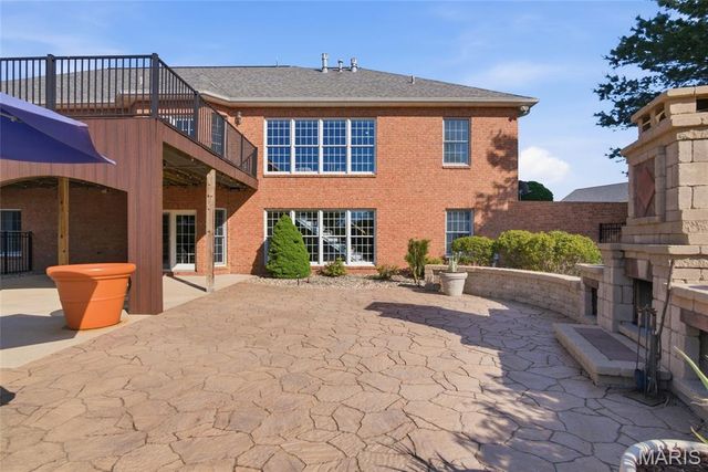 157 Blue Bell Lane, Highland, IL 62249