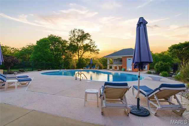 157 Blue Bell Lane, Highland, IL 62249