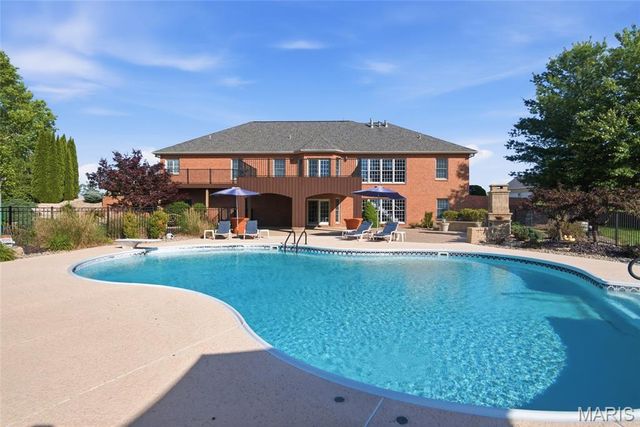 157 Blue Bell Lane, Highland, IL 62249