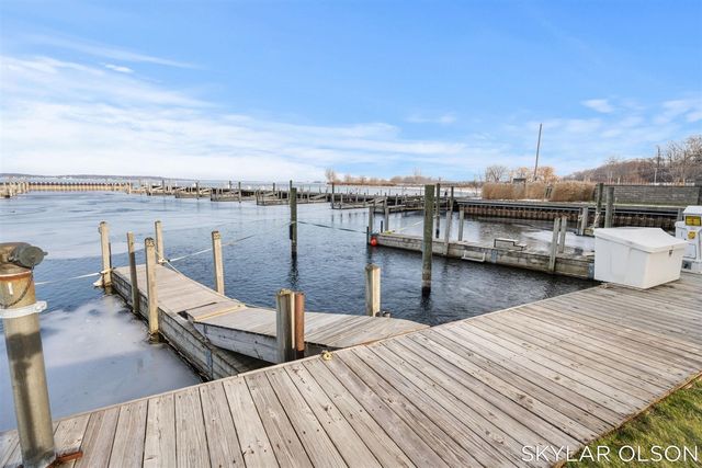 2964 Lakeshore Drive E701, Muskegon, MI 49441