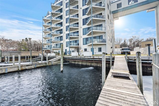 2964 Lakeshore Drive E701, Muskegon, MI 49441