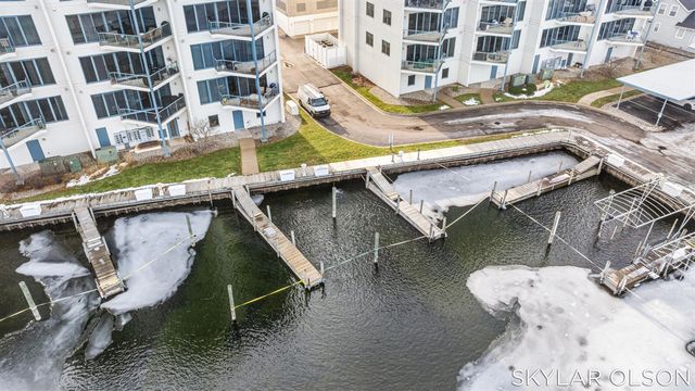 2964 Lakeshore Drive E701, Muskegon, MI 49441