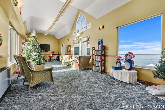 2964 Lakeshore Drive E701, Muskegon, MI 49441