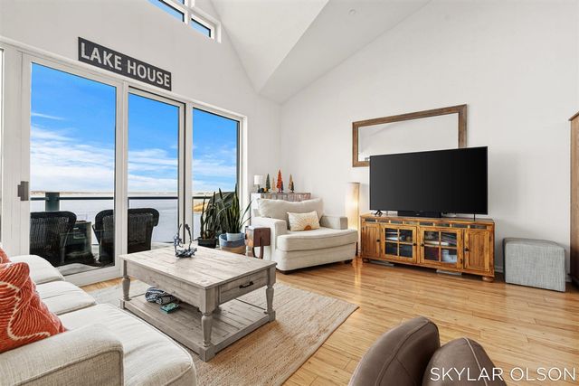 2964 Lakeshore Drive E701, Muskegon, MI 49441