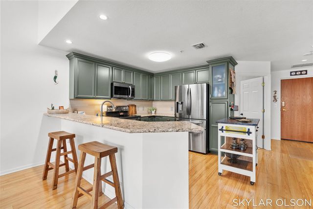 2964 Lakeshore Drive E701, Muskegon, MI 49441