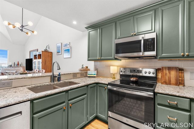 2964 Lakeshore Drive E701, Muskegon, MI 49441