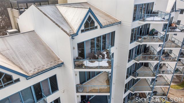 2964 Lakeshore Drive E701, Muskegon, MI 49441