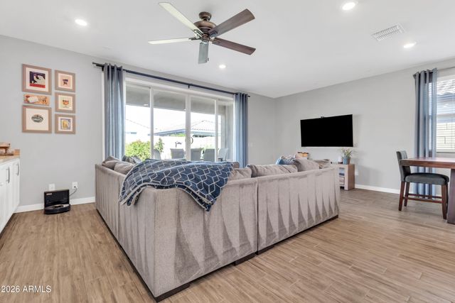 9810 E RESEARCH Avenue, Mesa, AZ 85212