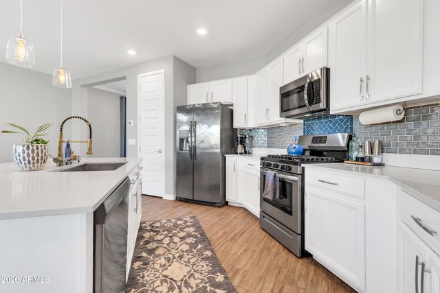 9810 E RESEARCH Avenue, Mesa, AZ 85212