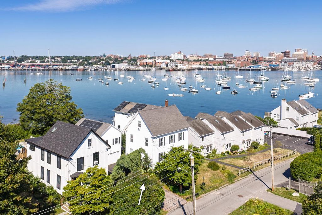 11 Pine Street, South Portland, ME 04106 — exterior
