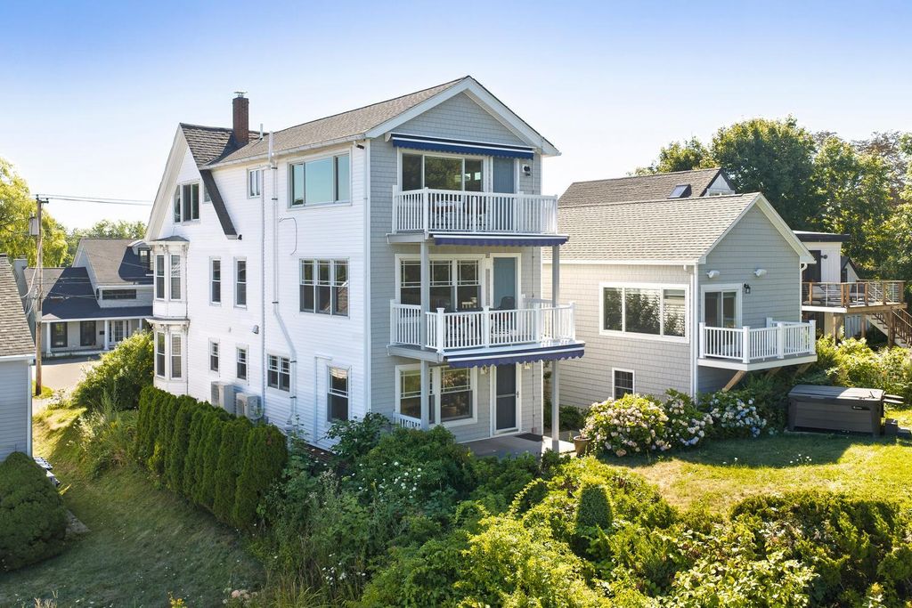 11 Pine Street, South Portland, ME 04106 — photo 5