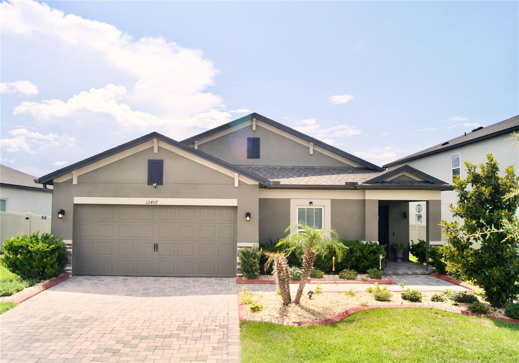 12407 HILLTOP FARMS DRIVE, Dade City, FL 33525