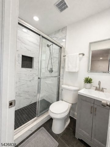 22 Karen Rd, Vernon Twp., NJ 07422