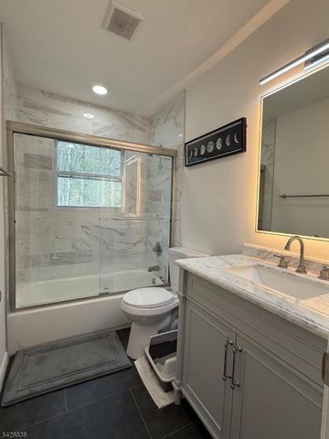 22 Karen Rd, Vernon Twp., NJ 07422