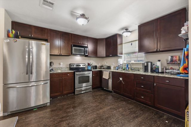 304 Boliver Avenue, Lake Dallas, TX 75065