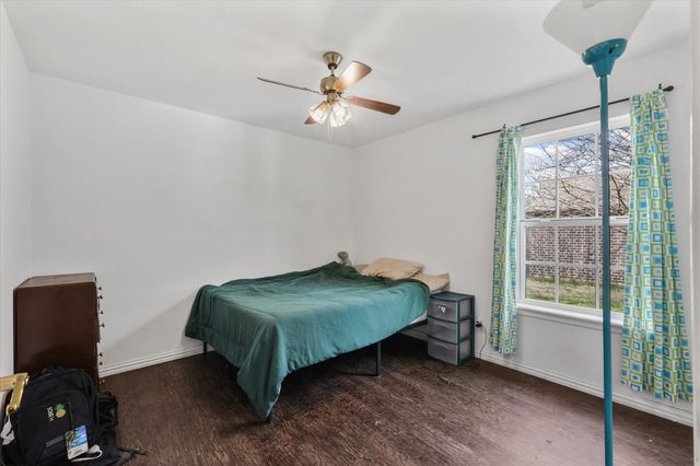 304 Boliver Avenue, Lake Dallas, TX 75065