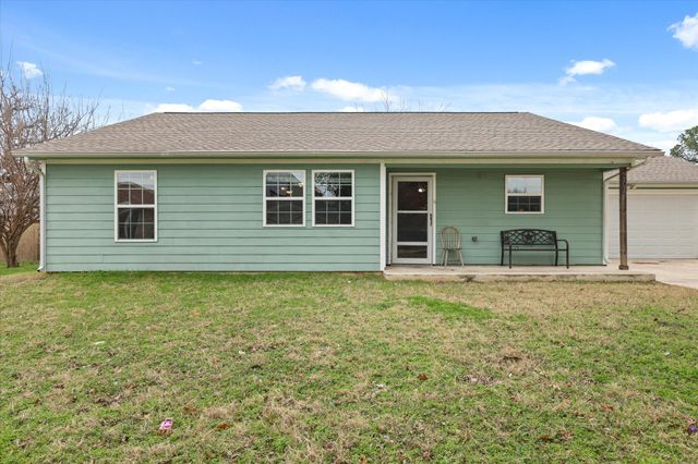 304 Boliver Avenue, Lake Dallas, TX 75065