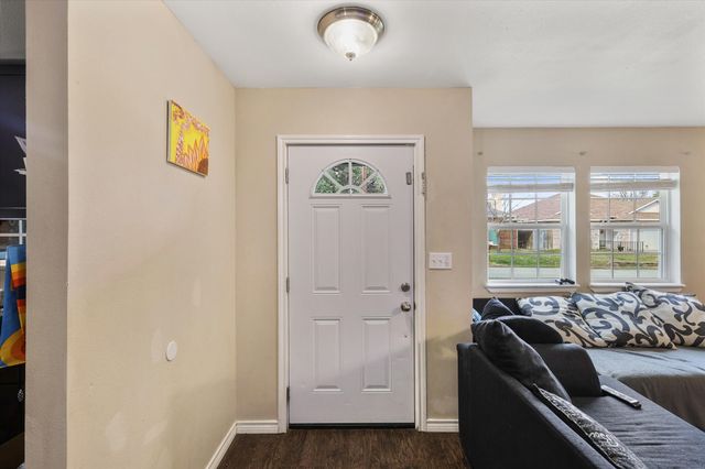 304 Boliver Avenue, Lake Dallas, TX 75065
