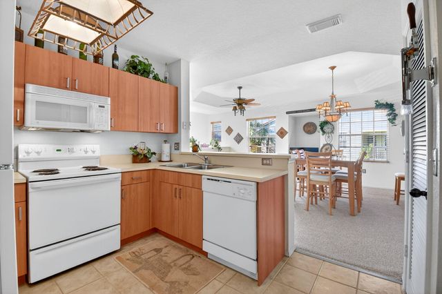 501 Belmont Place, Boynton Beach, FL 33436