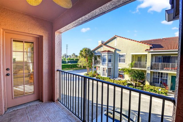 501 Belmont Place, Boynton Beach, FL 33436