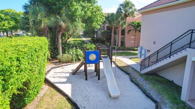 501 Belmont Place, Boynton Beach, FL 33436