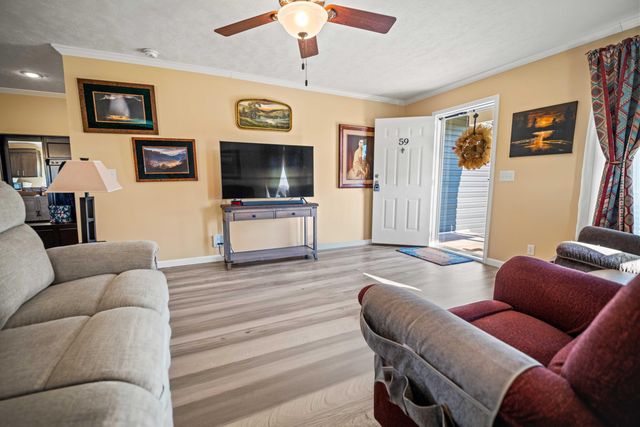 59 Village Lane, Russell Springs, KY 42642