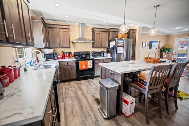 59 Village Lane, Russell Springs, KY 42642