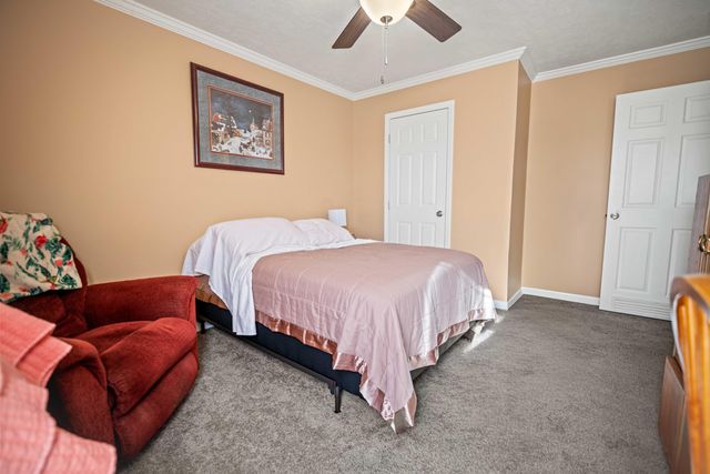 59 Village Lane, Russell Springs, KY 42642