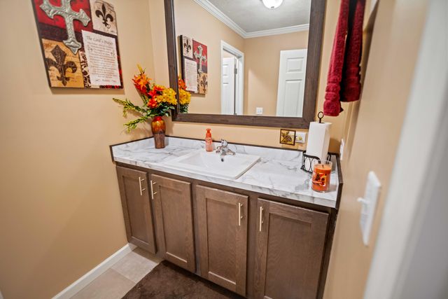 59 Village Lane, Russell Springs, KY 42642