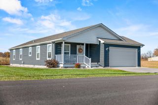 59 Village Lane, Russell Springs, KY 42642