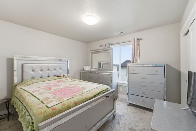 1414 NE Cedarwood Drive, Grimes, IA 50111