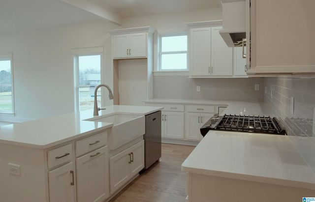 5408 STONEPEAKE PKWY, Trussville, AL 35173