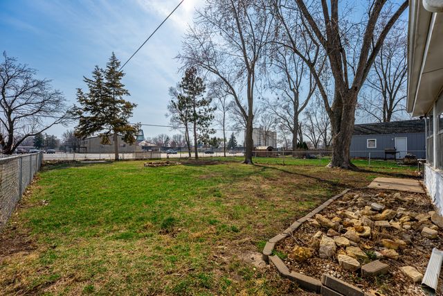 711 Renrose Avenue, Loves Park, IL 61111