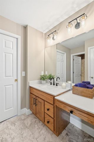 216 Deer View Drive, Troy, MO 63379